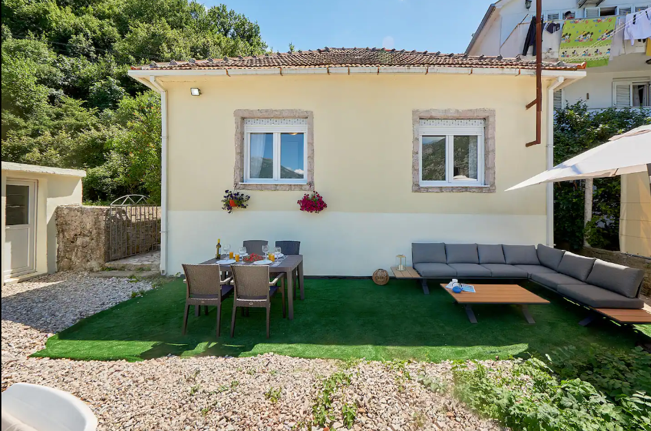 Image of House - 1 Bedrooms - 1 Bathrooms for Sale in Kotor-Kostanica-Montenegro, Image 32
